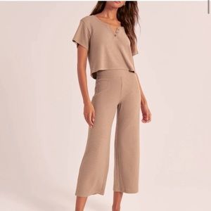 MUAVE waffle lounge Henley set